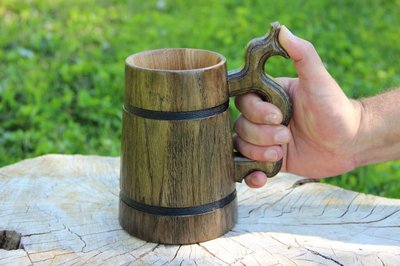 Темний дерев'яний бокал пивний, дубовий кухоль для пива, пивна кружка з натурального дерева 1800413666 фото