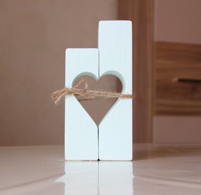 Романтичний підсвічник ручної роботи у формі серця, білого кольору, розміри 20*10*5 см 2056630602 фото