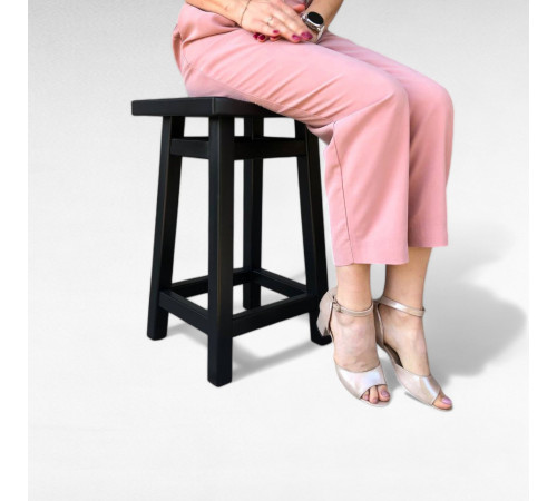 Дерев'яний напівбарний табурет ХВИЛЯ Стілець з дерева Табуретка для пабу, кафе, бару, кухні Висота 58см Чорний