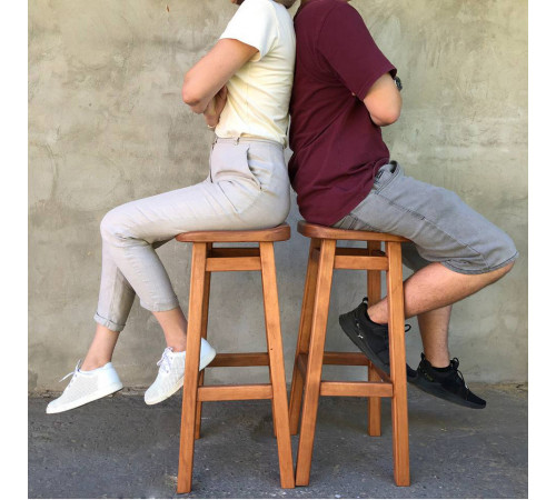 Високий дерев'яний табурет з відбитком дівчини та хлопця для кафе, бару, пабу Барний стілець з дерева з підніжкою Адам для хлопця