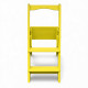 Dreistufige Holzleiter für Zuhause und Fotostudio. Leicht, faltbar, gelb.