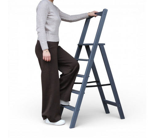 Дерев’яна розкладна драбина з поручнем Побутова висока стрем’янка для дому Сірий