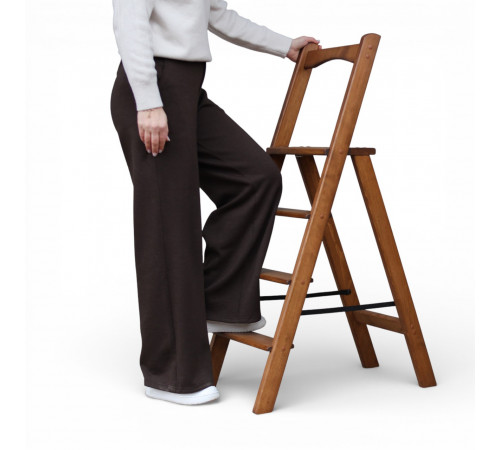 Drewniana składana drabina przystawna Elegancka i praktyczna do domu Drabina domowa przystawna z poręczą