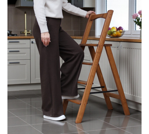 Drewniana składana drabina przystawna Elegancka i praktyczna do domu Drabina domowa przystawna z poręczą
