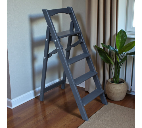 Drewniana składana drabina z 4 stopniami do domu, studia fotograficznego. Domowa składana drabina transformatorowa.