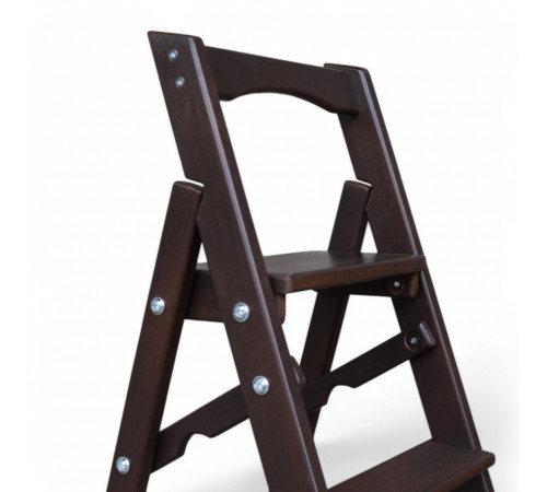 Drewniana składana drabina z 4 stopniami do domu, studia fotograficznego. Domowa składana drabina transformatorowa.