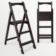 Drewniana składana drabina z 3 stopniami do domu, studia fotograficznego. Domowa składana drabina-transformator, gorzka czekolada.