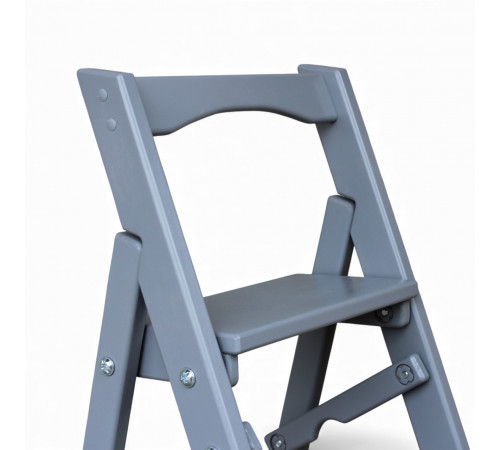 Drewniana drabina domowa z 3 stopniami do domu lub studia fotograficznego. Drabina Transformer, lekka, składana, jasnoszara.