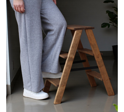 Дерев’яна драбина на 3 сходинки Побутова складана стрем'янка для дому, кухні, фотостудії побутові розкладні Вестерн Полісандр
