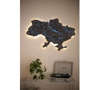 Настінна дерев'яна карта України з річками чорна