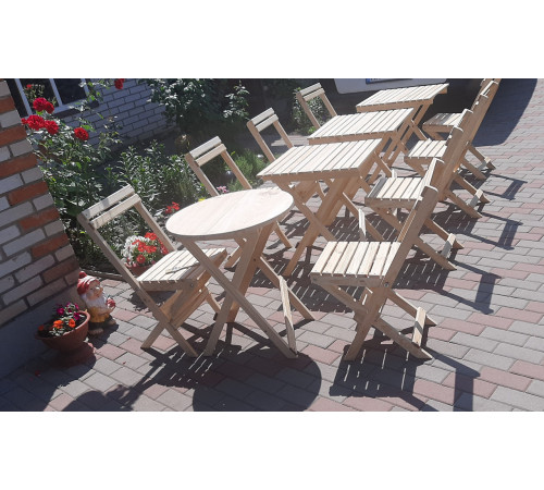 Stoły kwadratowe drewniane