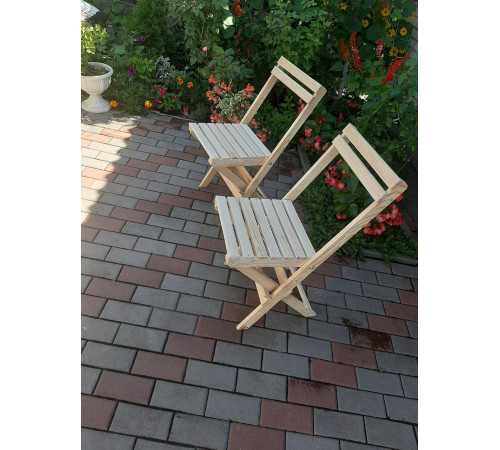 Składane drewniane krzesło z oparciem do domu i ogrodu.