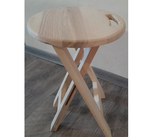 Klappbarer Holzhocker