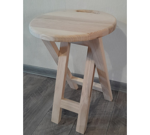 Klappbarer Holzhocker