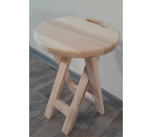 Klappbarer Holzhocker