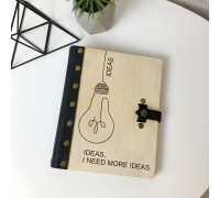 Notebook made of wood and leather in an original design.