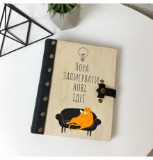 Цветной деревянный блокнот.