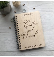 Свадебная деревянная книга для фото и пожеланий на спирали.