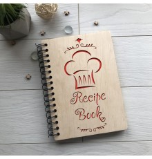 Деревянная книга для записи кулинарных рецептов на пружине.