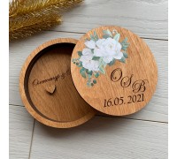 Trauringbox aus Holz mit Gravur.