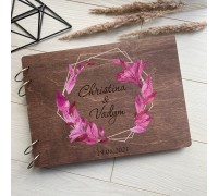 Personalized wedding album with engraving.
