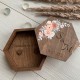 Деревянная коробочка для колец с гравировкой.