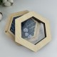 Свадебная коробочка для колец с прозрачной акриловой крышкой.