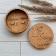 Коробочка из дерева для обручальных колец.