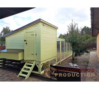 Wooden chicken coop 6x3m insulated with a run for birds.
