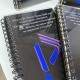 Оригинальный корпоративный подарок – блокнот с логотипом на прозрачной акриловой обложке.