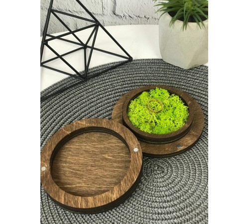 Деревянная коробка для колец со мхом, именная коробочка для обручальных колец, свадебная шкатулка. Деревянная коробка для колец со мхом, именная коробочка для обручальных колец, свадебная шкатулка.