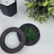 Круглая коробочка для обручального кольца со мхом и именной надписью.
