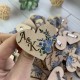 Бутоньерки для гостей на свадьбу, свадебные бутоньерки с инициалами новобрачных, оригинальные бутоньерки.