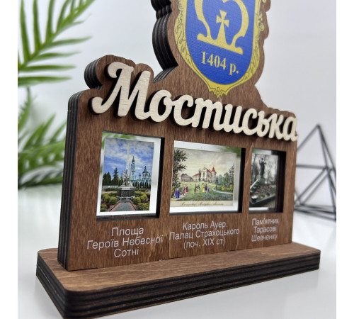 Wooden souvenir figurine, gift award made of wood, personalized cup with logo