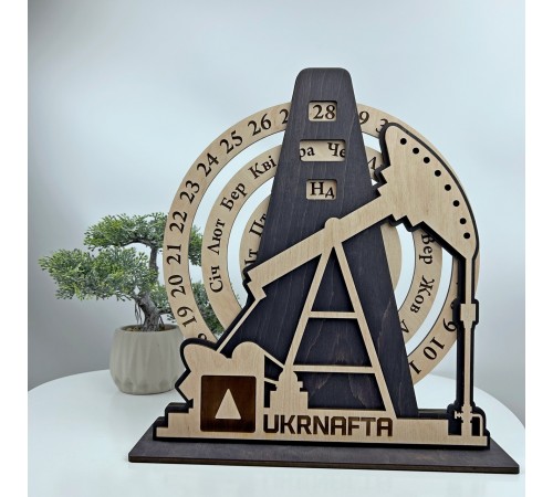 Настольный вечный календарь – оригинальный подарок для работников нефтяной сферы, деревянный календарь. Настольный вечный календарь – оригинальный подарок для работников нефтяной сферы, деревянный календарь.