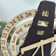Настольный вечный календарь – оригинальный подарок для работников нефтяной сферы, деревянный календарь.