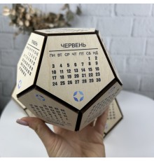 Оригинальный деревянный календарь на стол с логотипом компании.
