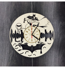 Holzwanduhr 
