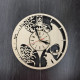 Wanduhr aus Naturholz „Batman-Style“