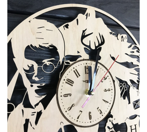Drewniany zegar wewnętrzny "Harry Potter w Szkole Czarodziejów"