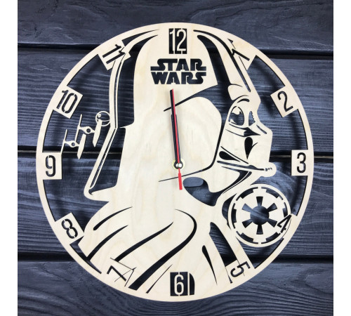 Handgefertigte Wanduhr „Star Wars Time“