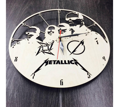 Holzwanduhr "Metallica"