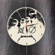 Holzwanduhr "Metallica"