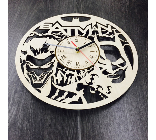 Lautlose Wanduhr "Batman"