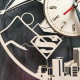 Holzwanduhr "Superman"