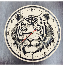 Silent wooden wall clock 