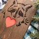 Блокнот в стильной обложке из дерева с оригинальным дизайном.