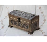 Handgeschnitzte Schmuckschatulle aus Holz, 18*9 cm