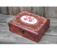 Handgefertigte Holzbox, Wertsachenbox, hergestellt in Filigrantechnik, 16 * 20,5 * 9,5 cm