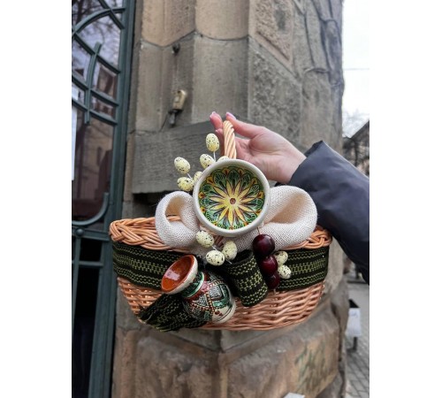 Пасхальная корзина в этно стиле с элементами косовской керамики, плетеная пасхальная корзина с декором,37*31*15 Пасхальная корзина в этно стиле с элементами косовской керамики, плетеная пасхальная корзина с декором,37*31*15